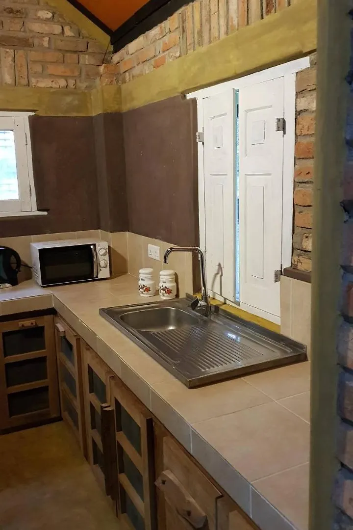 Roseberry Cottage Негомбо 0*,